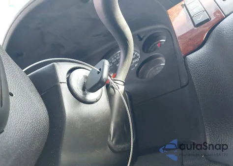 2010 Chevrolet Avalanche 1500 Ls z USA, uszkodzony, nr VIN 3GNVKEE03AG144278